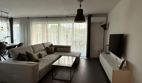 Ground-floor apartment with 3 rooms, a terrace, a garden, and air conditioning, located in a central area of Gaggenau. (No reference rent/subsidized rent.)
