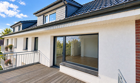 Newly renovated 3.5-room apartment with a south-facing rooftop terrace.