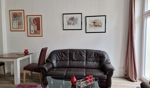 Beautiful 1.5-room apartment with a balcony, located near Tiergarten.