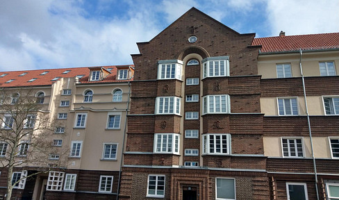 ***attraktive 3 Zimmer Wohnung mit Balkon***