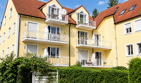 Charming apartment with a spacious terrace.