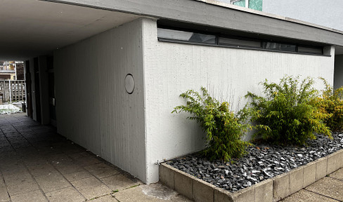 Small office/storage space with direct, step-free access from the street.