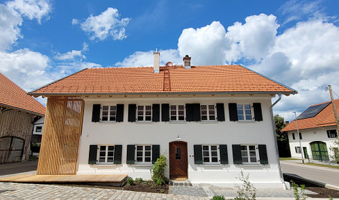Wohnen mit historischem Charme – barrierefreie Erdgeschosswohnung mit sonniger Travertin-Terrasse