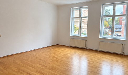 Representative commercial unit with three rooms, located in the city center of Potsdam.