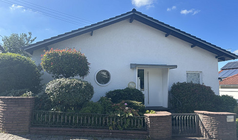 besonderes EFH in Grünwettersbach