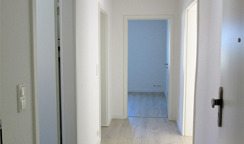 2-room apartment / West City District / 64 square meters.