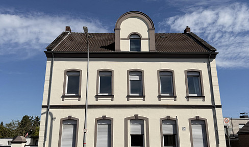Nach WEG aufgeteiltes MFH, 4 Wohneinheiten, 2 vermietet, 1 frisch renoviert