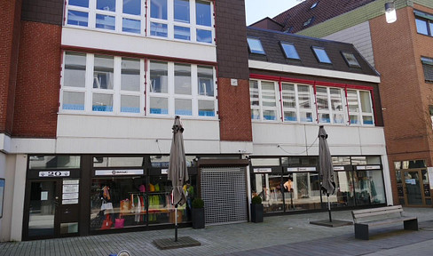 Retail space in Herford, located in the pedestrian zone, in a prime (1b) location.