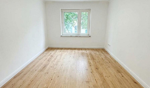 Newly renovated 2-room apartment (64m²) with a balcony in Dortmund.