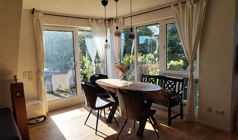 Charmante 3-Zimmer-Maisonette mit Balkon & Stellplatz in Mönchengladbach