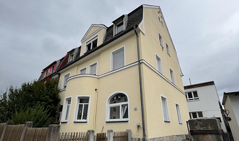 Immediately available! Multi-family house with 3 separate living units in Marktredwitz.