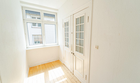 3-Zimmer-Altbauwohnung für Familien oder WG | Balkon, Wohnküche & Gartenmitnutzung