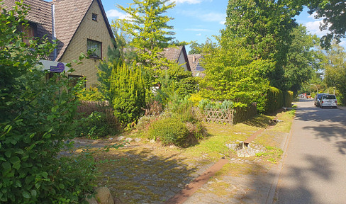 Wohnen wo Hamburg am schönsten ist Einfamilienhaus Doppelhaus Grundstück in Duvenstedt / Walddörfer