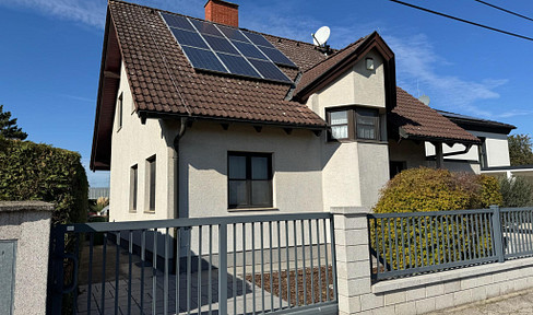 Privat | Großzügiges Einfamilienhaus im Erstbesitz mit Pool, Sauna, großem Garten in 1220 Wien