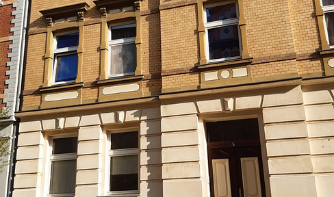 Cozy 2-room attic apartment with a view of the greenery.