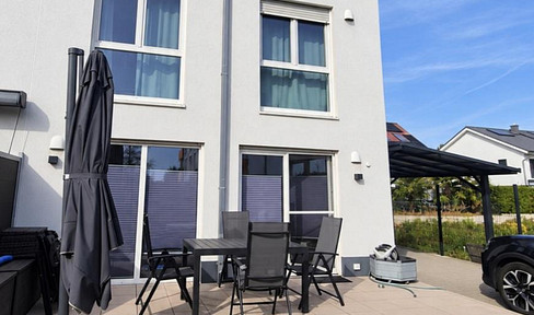 Modernes Reihenendhaus mit Südgarten und großer Dachterrasse – Privatverkauf ohne Maklergebühren