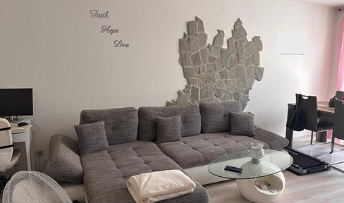 A 2.5-room apartment close to nature in Flörsheim, centrally located between Wiesbaden and Frankfurt am Main.