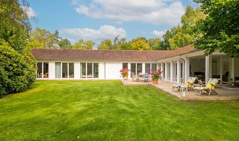 Sonniger Bungalow auf parkähnlichem Grundstück am Klövensteen direkt an der Hamburger Stadtgrenze