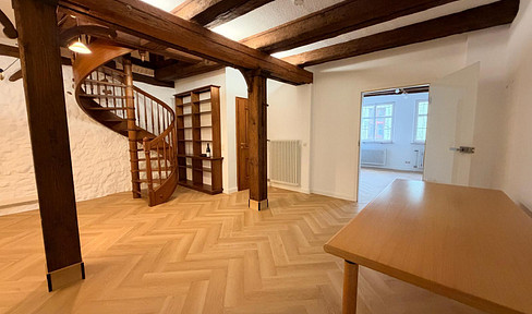 Praxis, Büro oder Atelier: 61 m² mit Keller in der Altstadt Meersburg, Ausbau nach Absprache