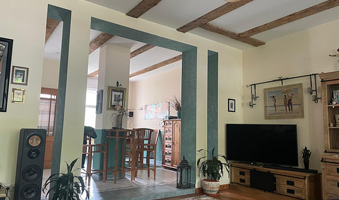 Living in a historic setting in the heart of Alt-Heiligensee village.