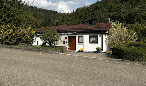 Top-Lage in Sulzbach an der Murr:  Großzügiges 5-Zimmer-Einfamilienhaus mit XXL-Grundstück