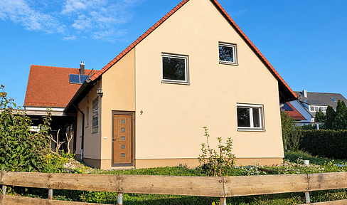 Detached house in Hilpoltstein / district of Hofstetten, 142 square meters of living space.