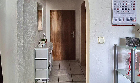 Attractive investment opportunity with a 6.2% return – well-maintained apartment with a south-facing balcony and parking space.