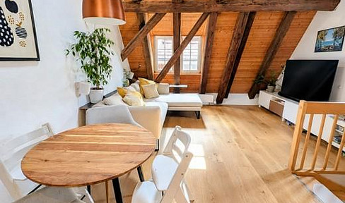 Apartment within a building in the historic tithe barn – 5.5 rooms, 4 levels, private entrance, no commission fees.