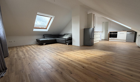 First occupancy after renovation | Cozy attic apartment | Partially furnished | Parking space available.