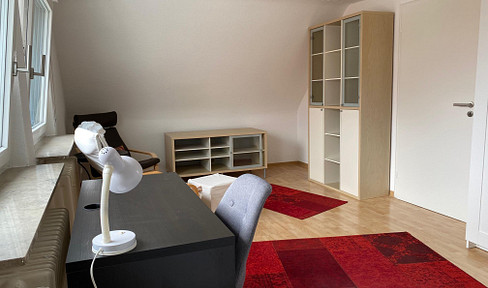 Furnished, sunny 1.5-room apartment, ideal for commuters, students, or young professionals.