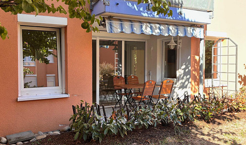 Well-maintained 3.5-room apartment with a balcony/terrace, garage, and cellar.