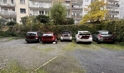 Parking space for cars, Burgunder Straße (near Barbarossa Square).