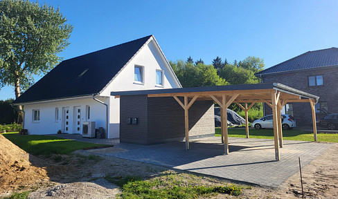 Stylish 3-room ground floor apartment with high-quality finishes and a fitted kitchen in Wesseln.