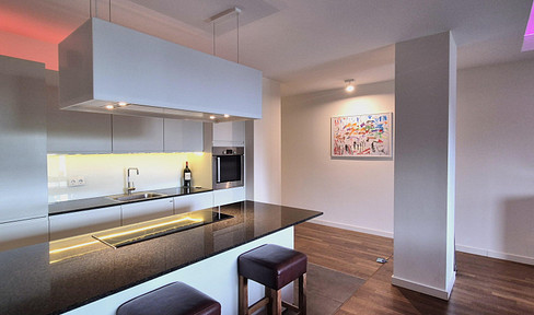 Exclusive, fully furnished 2-room apartment, 97 m², located in the historic district of Stralau.