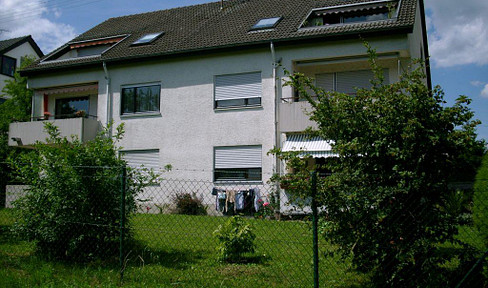Sunny, bright 3-room attic apartment - with a stunning view.