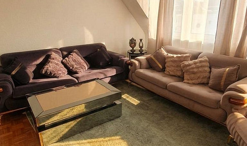 Lichtdurchflutete Dachgeschosswohnung