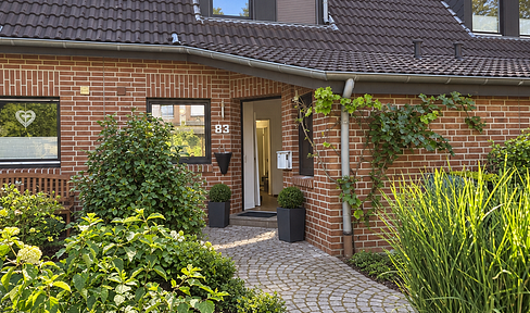 Kernsaniertes Reihenmittelhaus mit Garten, Garage in Krefeld-Hüls