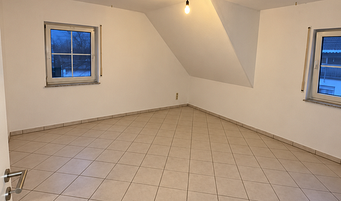 Gepflegte 3-Zimmer-Eigentumswohnung mit Einbauküche und Stellplatz in Büdingen-Rinderbügen