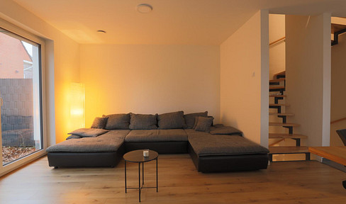 KfW-40 Plus new construction townhouse, including fitted kitchen, in a quiet location in Bramfeld.