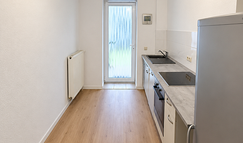 1 Zimmer mit separater Küche und eigener Terrasse, nahe Hauptbahnhof (auf Wunsch möbliert)