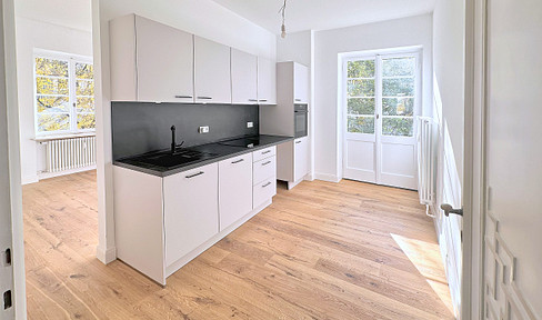 Charming old building with modern comforts – 5 rooms, 140 m², 1st floor, garden & lots of light | Bad Homburg-Kirdorf.