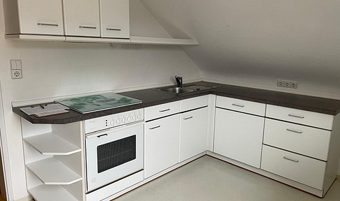 Cozy 3-room attic apartment in a prime location.