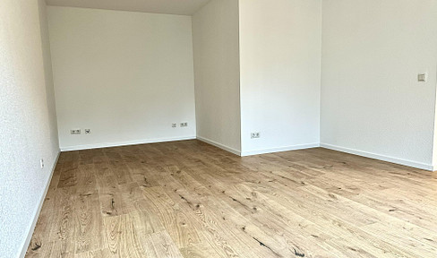 1-room apartment in Moselweiß with a kitchen and parking space.