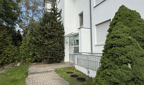 frisch sanierte 3-R-WG im EG mit Terrasse, Garten, TG-Stellplatz