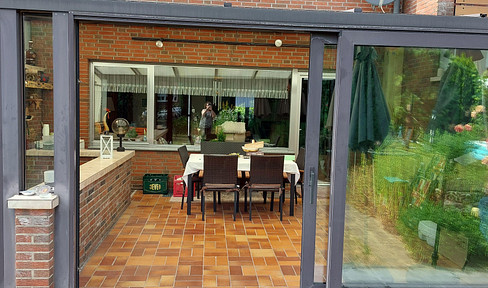Spacious family home - terraced house in Schwalmtal.