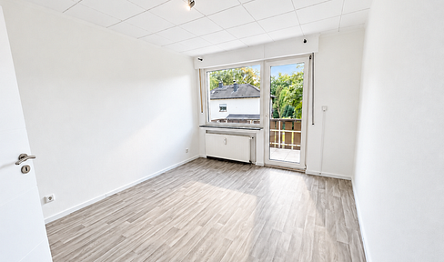 Whether for personal use or as an investment with a rental guarantee – a modern apartment with a balcony and garage.