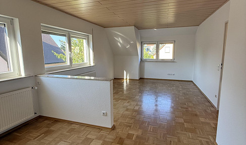 Bright 3-room apartment in the center of Kalchreuth.