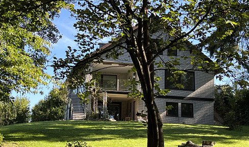 Exclusive family haven in the outskirts of Cologne.