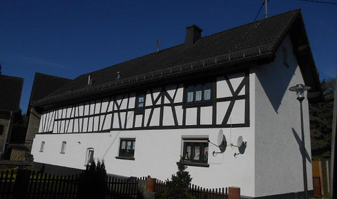 GÜNSTIGES APARTMENT IN RUHIGER LAGE MIT TERRASSE!!!