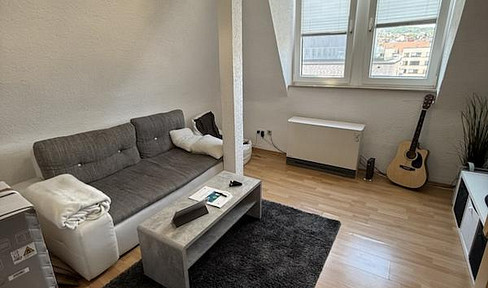 Charming 2.5-room apartment in a central location in Stuttgart West.